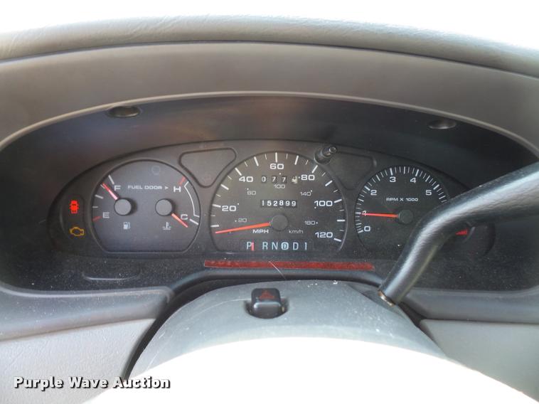 image for item DB0588 2003 Ford Taurus