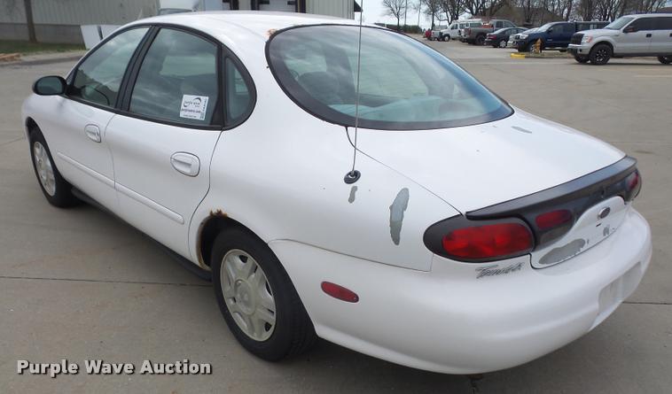 image for item DB0590 1999 Ford Taurus