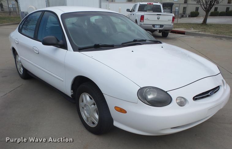 image for item DB0590 1999 Ford Taurus