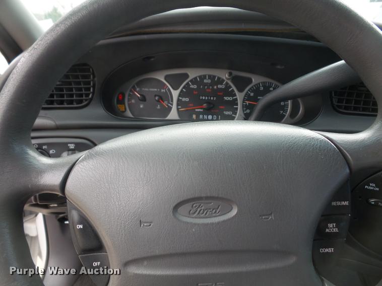 image for item DB0590 1999 Ford Taurus