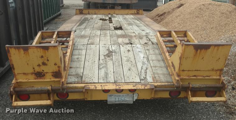 image for item DB0875 1984 Eager Beaver equipment trailer