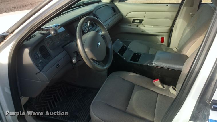 image for item DB0878 2009 Ford Crown Victoria Police Interceptor