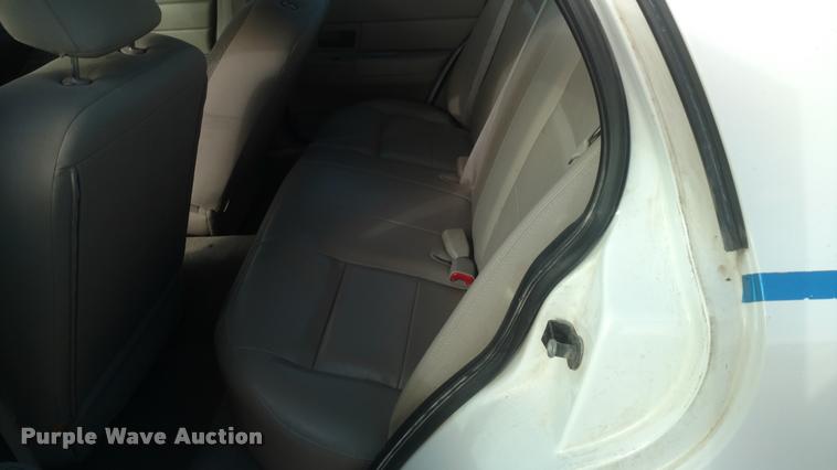 image for item DB0879 2009 Ford Crown Victoria Police Interceptor