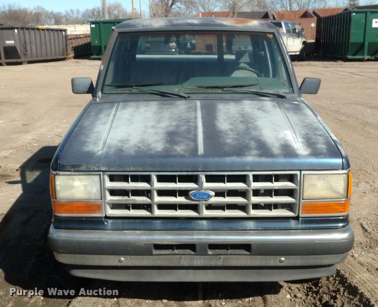 image for item DB0881 1990 Ford Ranger XLT pickup truck