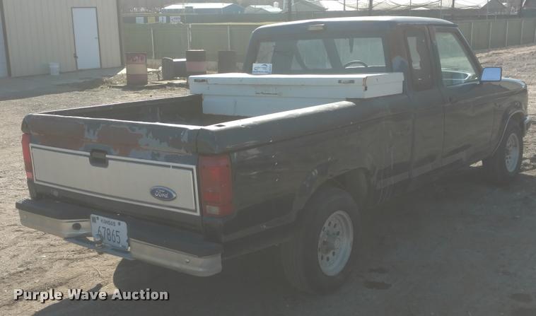 image for item DB0881 1990 Ford Ranger XLT pickup truck