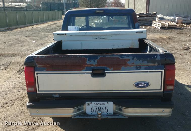 image for item DB0881 1990 Ford Ranger XLT pickup truck