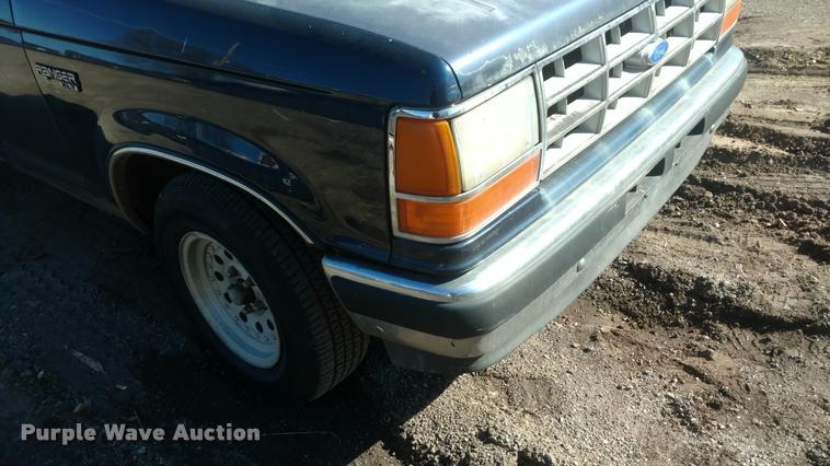 image for item DB0881 1990 Ford Ranger XLT pickup truck