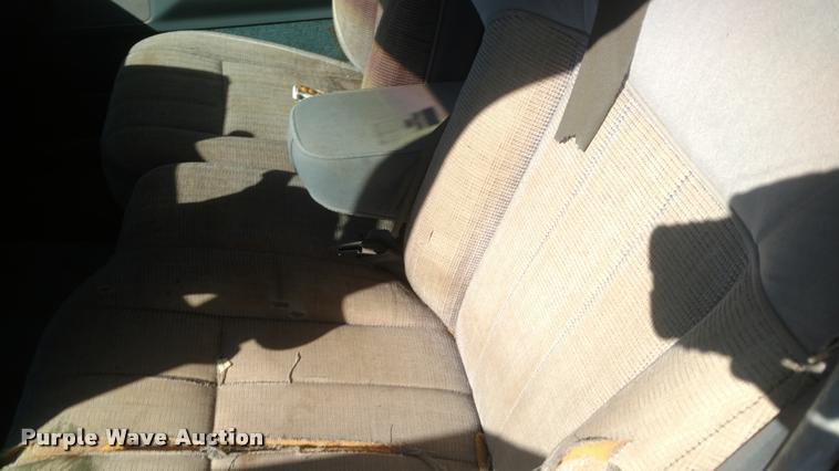 image for item DB0881 1990 Ford Ranger XLT pickup truck