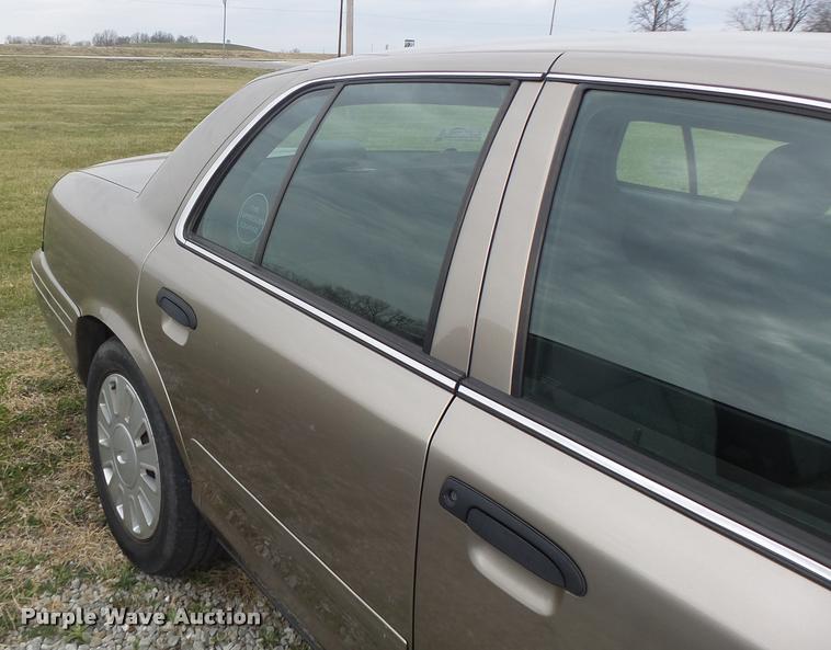 image for item DB1299 2007 Ford Crown Victoria Police Interceptor