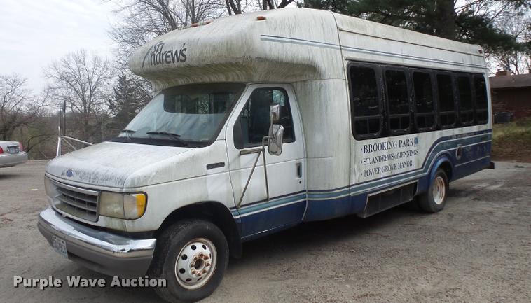image for item DB1516 1994 Ford Econoline E350 shuttle bus