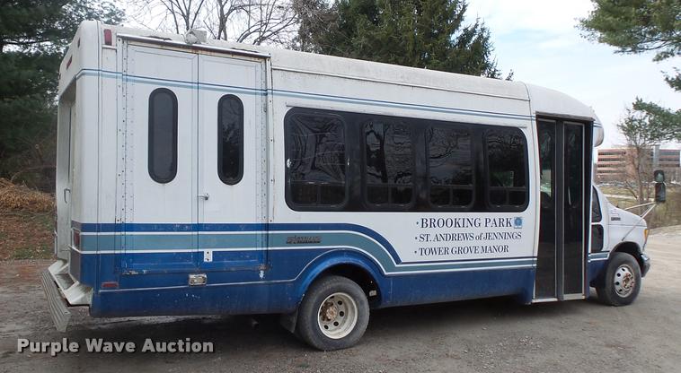 image for item DB1516 1994 Ford Econoline E350 shuttle bus