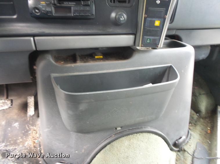 image for item DB1516 1994 Ford Econoline E350 shuttle bus