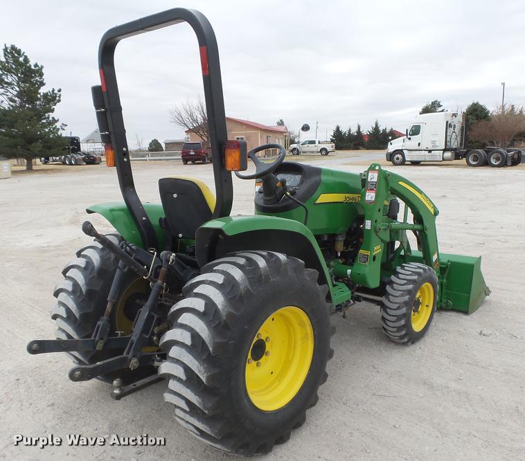 image for item DB1981 2008 John Deere 3203 MFWD tractor
