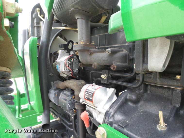 image for item DB1981 2008 John Deere 3203 MFWD tractor