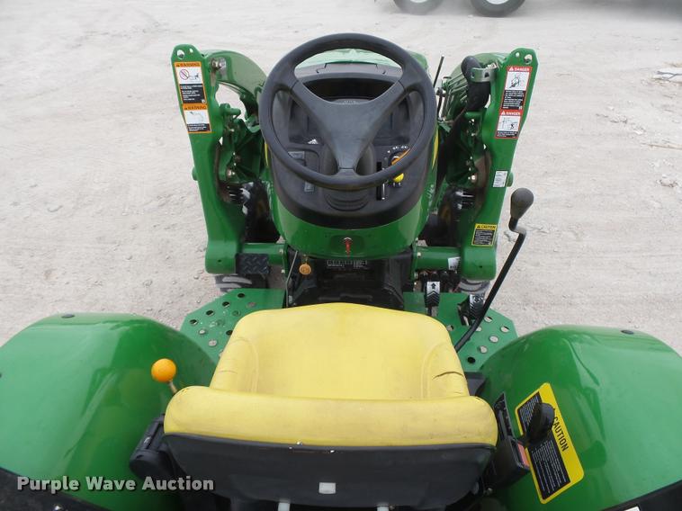 image for item DB1981 2008 John Deere 3203 MFWD tractor