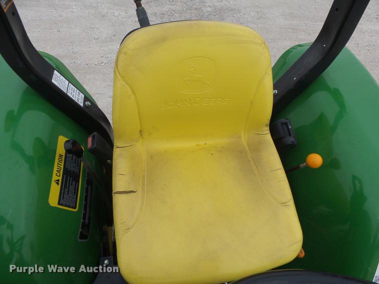 image for item DB1981 2008 John Deere 3203 MFWD tractor