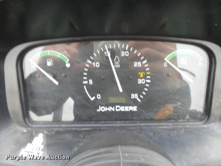 image for item DB1981 2008 John Deere 3203 MFWD tractor