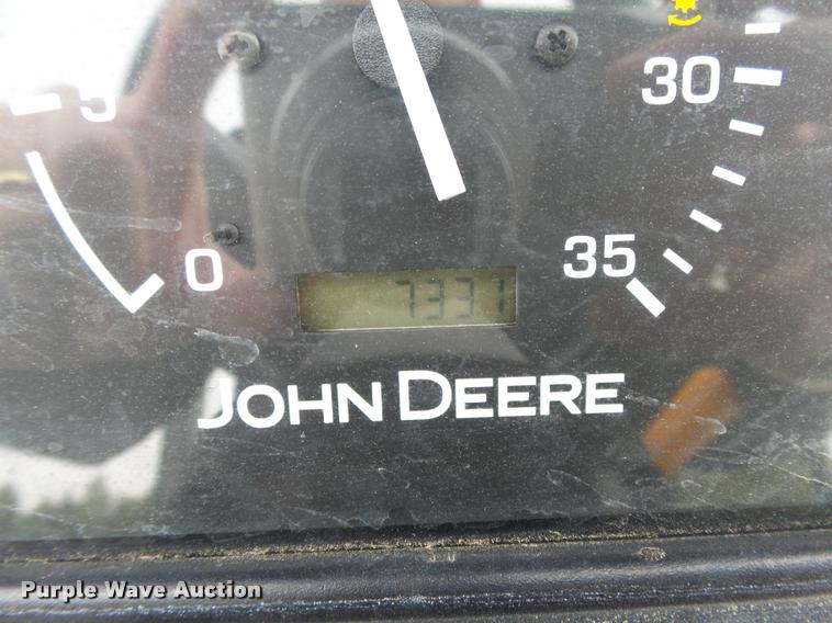 image for item DB1981 2008 John Deere 3203 MFWD tractor