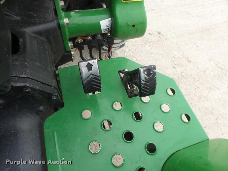 image for item DB1981 2008 John Deere 3203 MFWD tractor