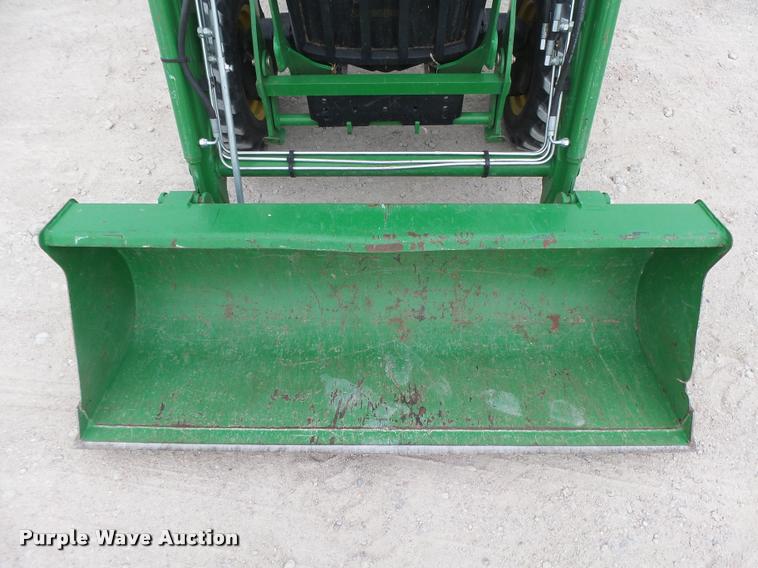 image for item DB1981 2008 John Deere 3203 MFWD tractor