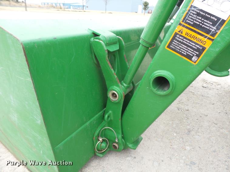 image for item DB1981 2008 John Deere 3203 MFWD tractor