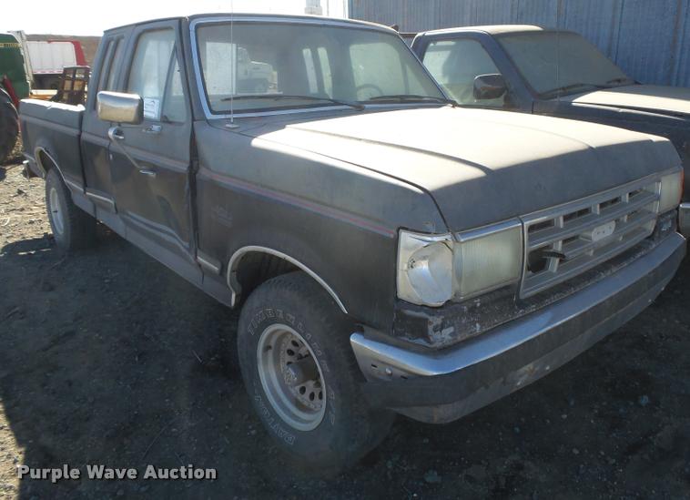 image for item DB1986 1989 Ford F150 SuperCab pickup truck