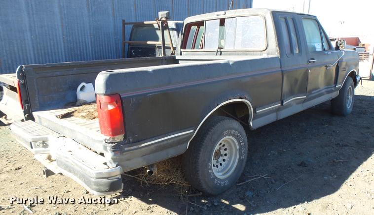 image for item DB1986 1989 Ford F150 SuperCab pickup truck