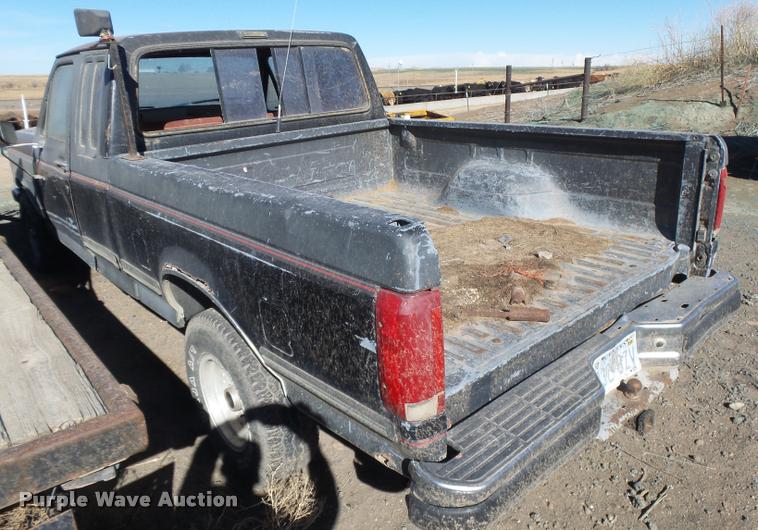 image for item DB1986 1989 Ford F150 SuperCab pickup truck