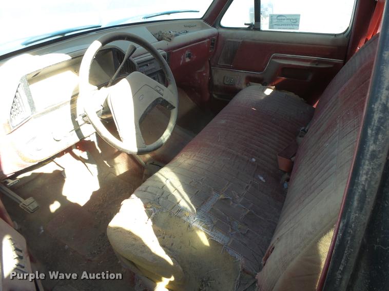 image for item DB1986 1989 Ford F150 SuperCab pickup truck