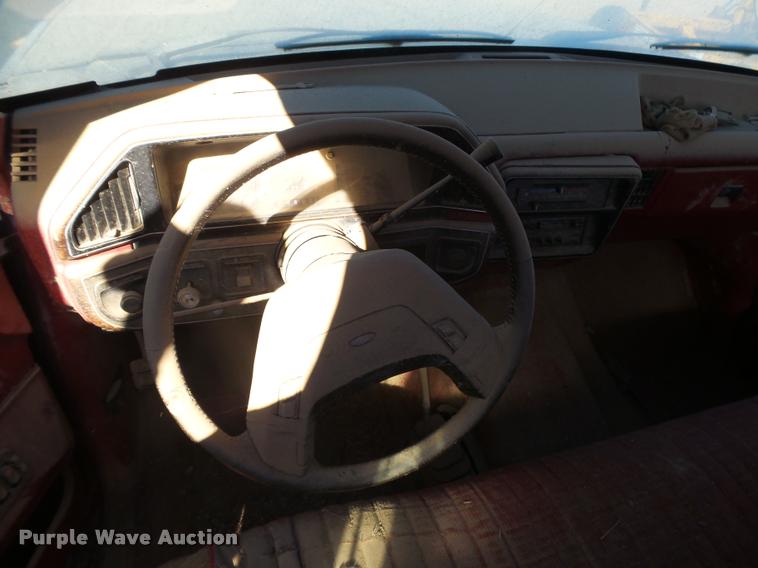 image for item DB1986 1989 Ford F150 SuperCab pickup truck