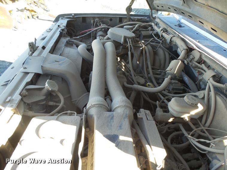 image for item DB1986 1989 Ford F150 SuperCab pickup truck