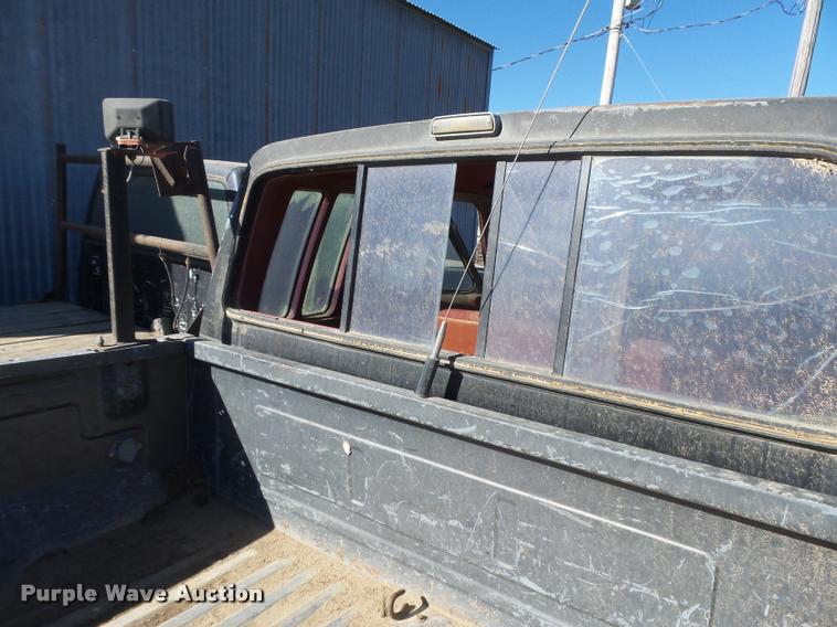 image for item DB1986 1989 Ford F150 SuperCab pickup truck