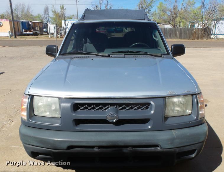 image for item DB1987 2000 Nissan Xterra SUV