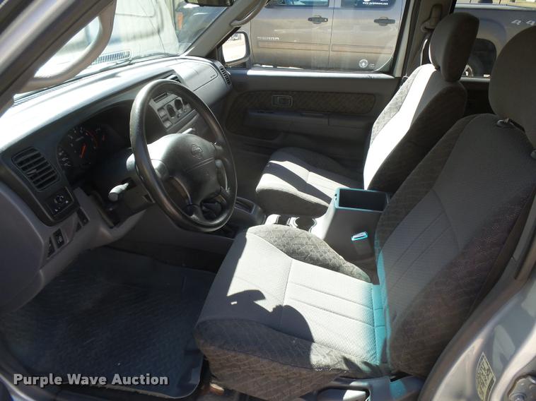 image for item DB1987 2000 Nissan Xterra SUV