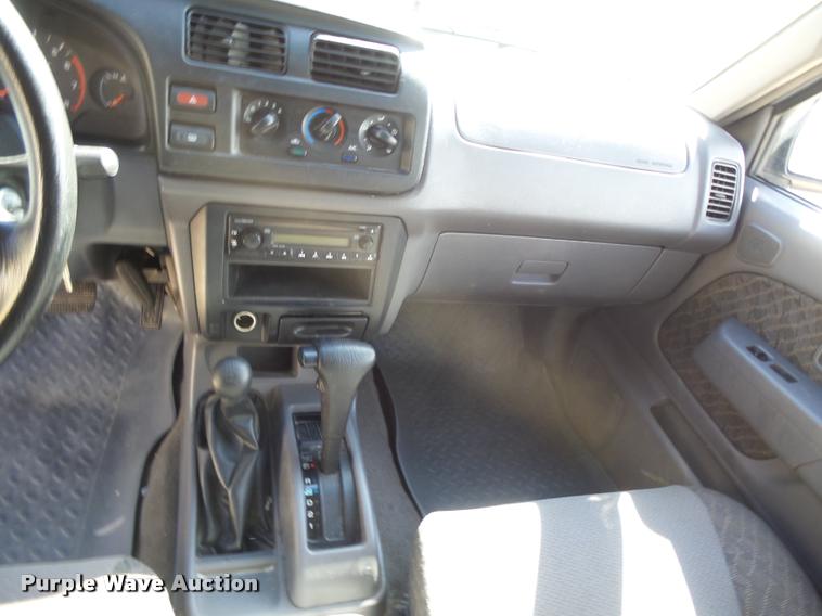 image for item DB1987 2000 Nissan Xterra SUV