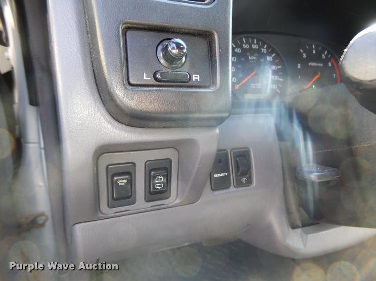 image for item DB1987 2000 Nissan Xterra SUV