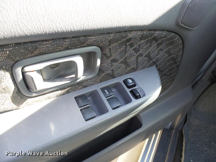 image for item DB1987 2000 Nissan Xterra SUV