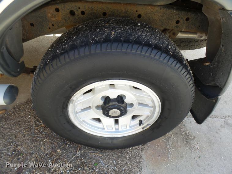 image for item DB1987 2000 Nissan Xterra SUV