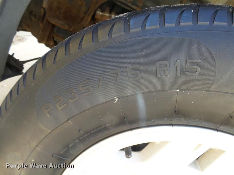 image for item DB1987 2000 Nissan Xterra SUV