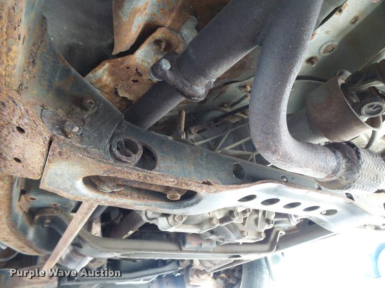 image for item DB1987 2000 Nissan Xterra SUV