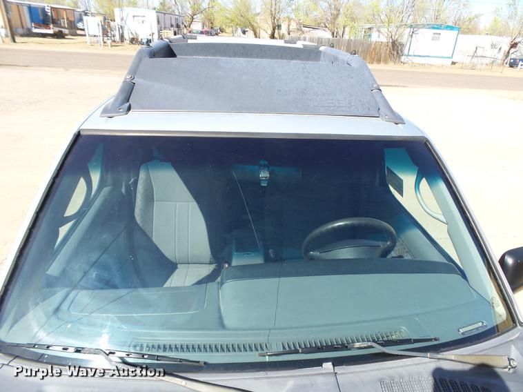 image for item DB1987 2000 Nissan Xterra SUV