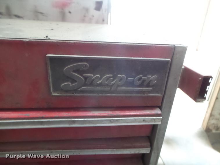 image for item DB1988 1987 Featherlite enclosed cargo trailer