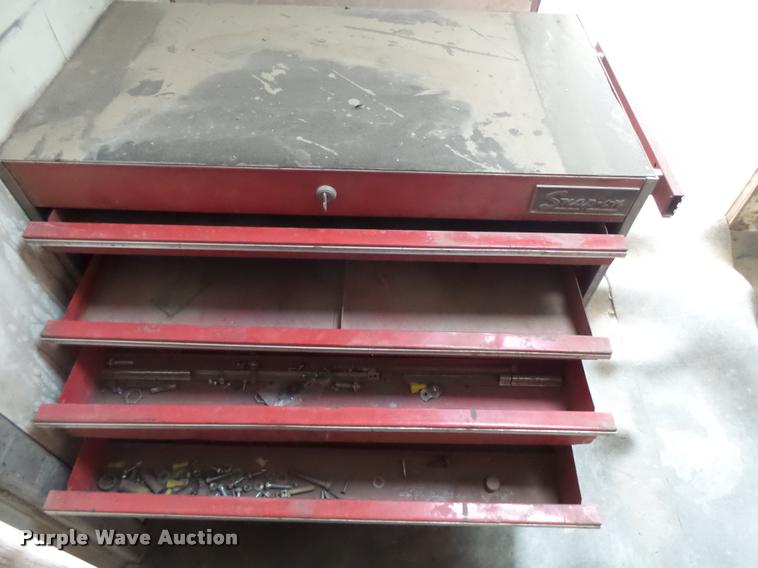 image for item DB1988 1987 Featherlite enclosed cargo trailer