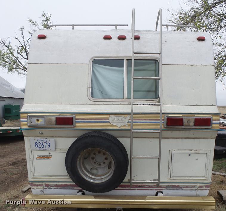 image for item DB1999 1977 Ford Holiday Rambler RV