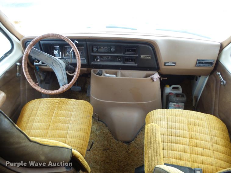 image for item DB1999 1977 Ford Holiday Rambler RV