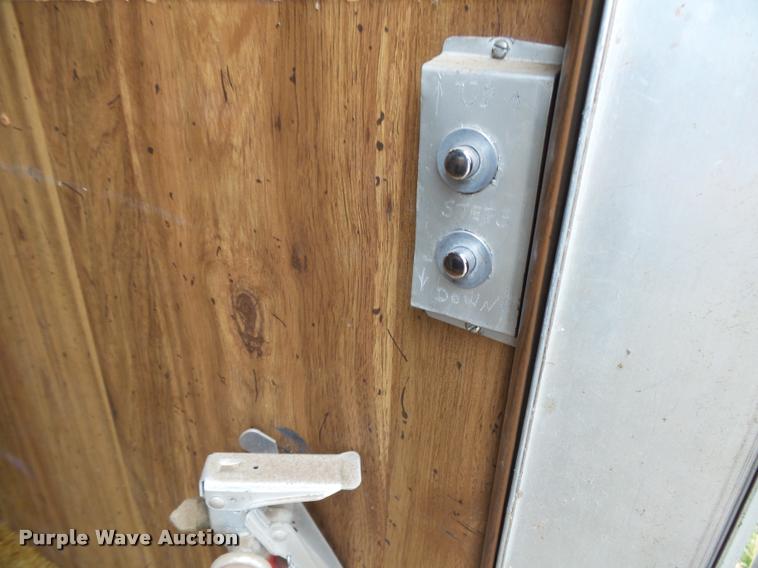 image for item DB1999 1977 Ford Holiday Rambler RV