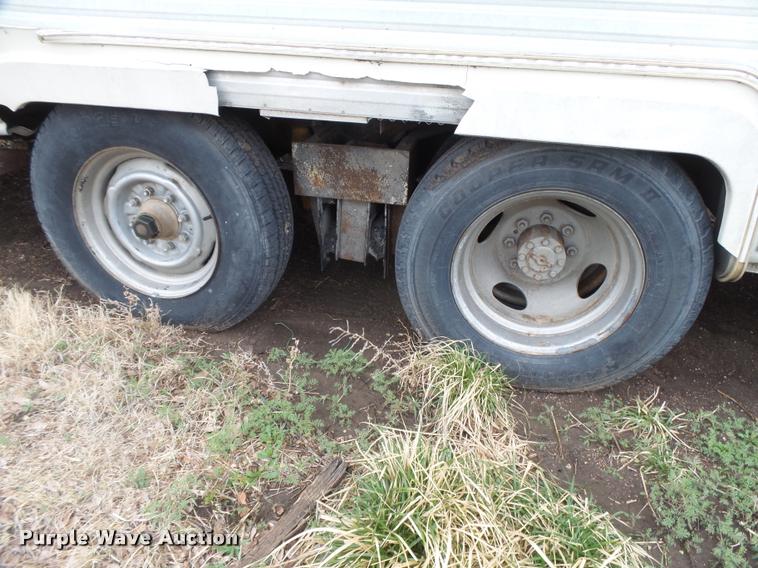 image for item DB1999 1977 Ford Holiday Rambler RV