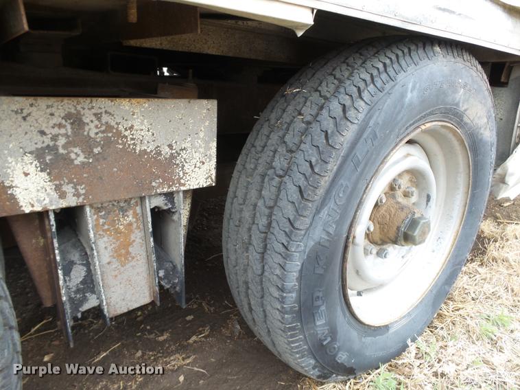 image for item DB1999 1977 Ford Holiday Rambler RV