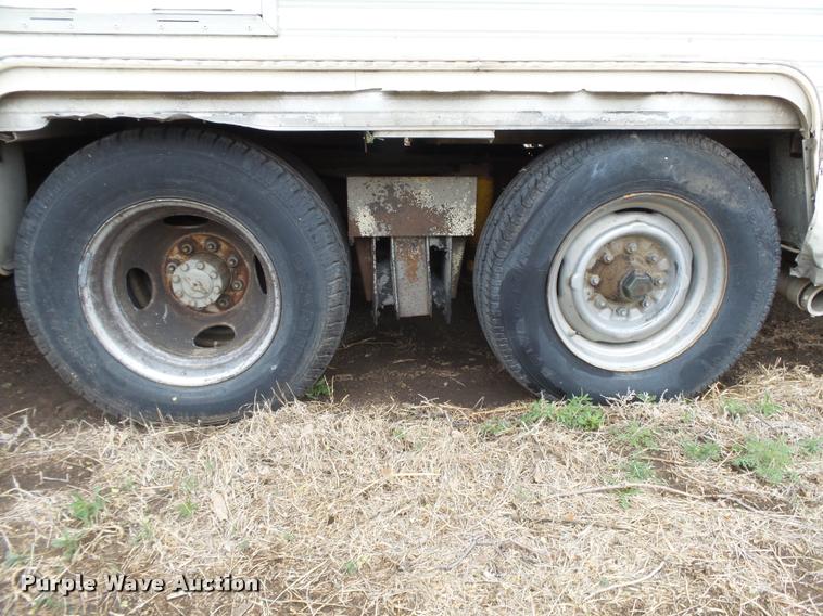 image for item DB1999 1977 Ford Holiday Rambler RV