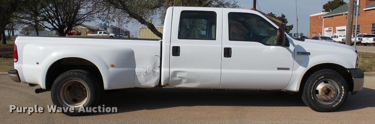 image for item DB2493 2006 Ford F350 Super Duty Crew Cab pickup truck